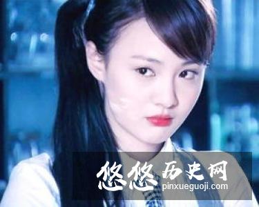 《香蜜沉沉烬如霜》曝cp海报，杨紫邓伦甜蜜定情