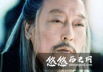曹彰拥兵十万却不反曹丕,司马懿站出来劝其解除兵权