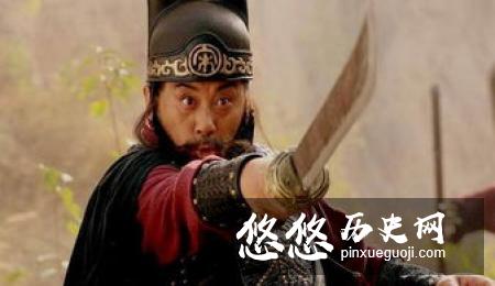 水浒传中卢俊义为什么派吴用装成算命先生为卢府算命？