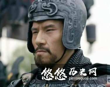 曹彰拥兵十万却不反曹丕,司马懿站出来劝其解除兵权