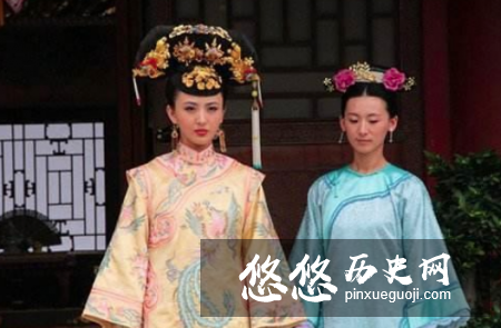 她是秀女出身，嫁给亲王，22年生13胎