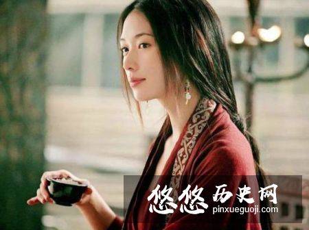 曹操喜欢抢别人的老婆，背后真相是什么？