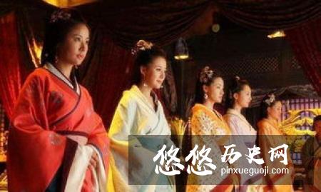 东哥一出生，算命先生就说：此女可兴天下也可亡天下