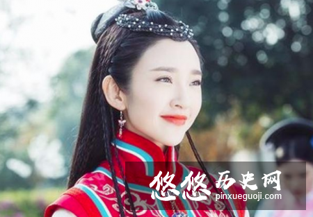 东哥一出生，算命先生就说：此女可兴天下也可亡天下