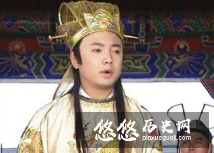 皇帝因没子嗣而烦恼，大臣知道后把小妾献给皇上