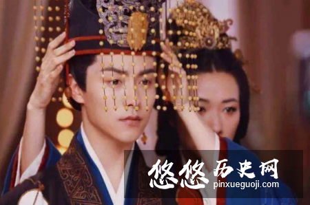曹操嫁女儿嫁一个就好了 为什么三个人都嫁给同一个人呢