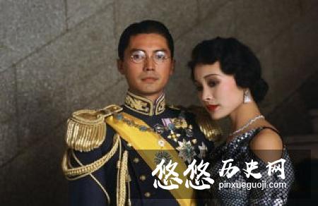 赵光义小时候在龙椅上玩，然后就成功继位了