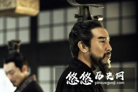 皇帝问刘秀为何能光复大汉？大臣回答后全家被灭口