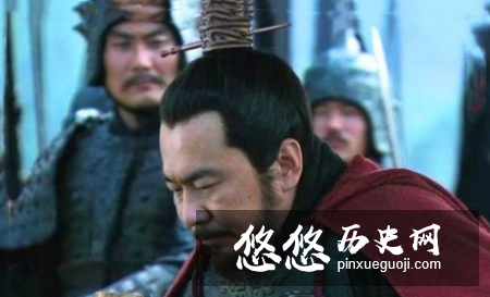 关羽来势汹汹逼得曹操想要迁都，为什么最后放弃了这个想法？