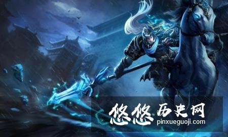 他是和刘备刎颈之交的兄弟 最后被曹操重用后成为威震三国的名将